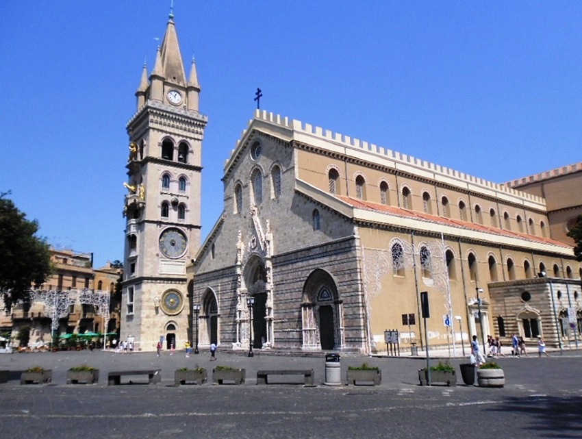 Le chiese e l’orologio Messina